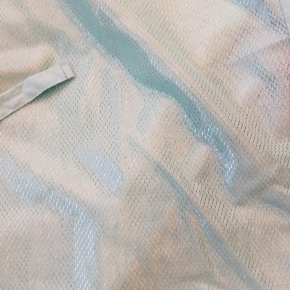 Aqua mesh crib guard
